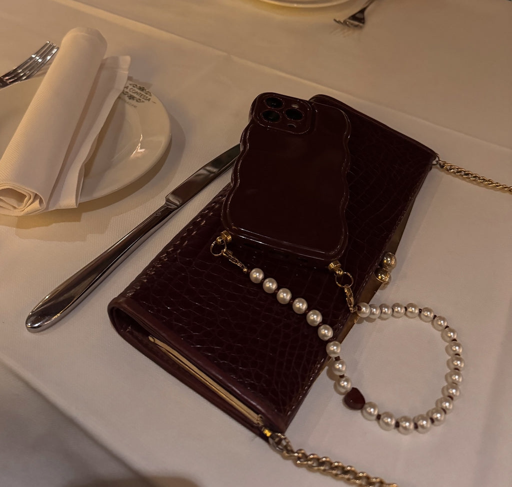 Phone cord Love actually