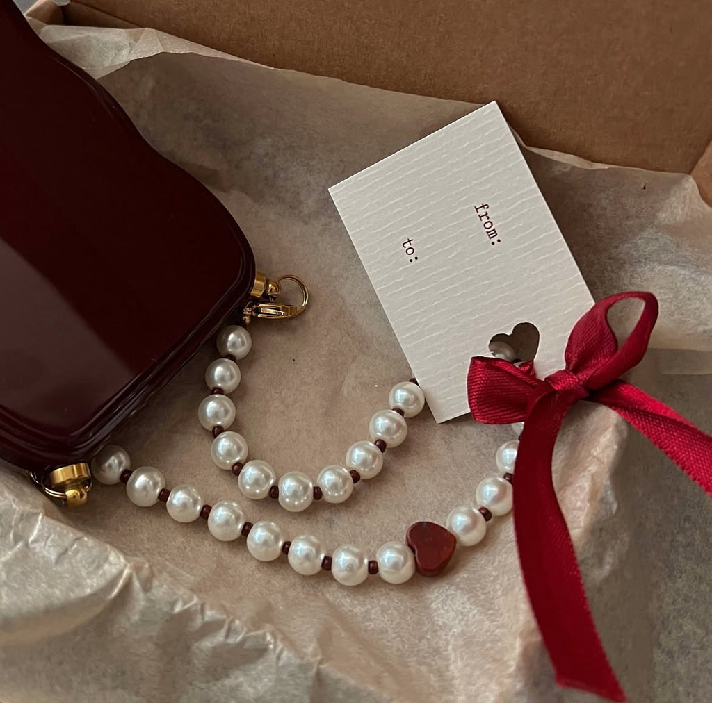 Phone cord Love actually